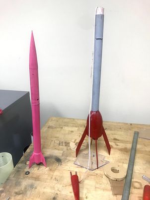 Project Supersonic next to a cluster rocket.